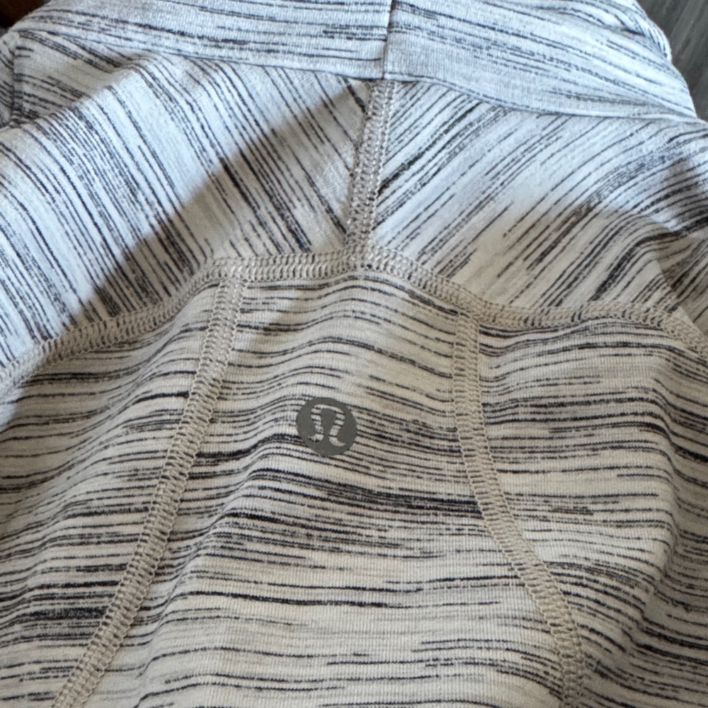 Lululemon Jacket - Picture 4 of 4